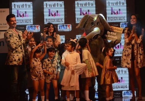 Designer Nishka Lulla Shows Compassion for Animals at IKFW