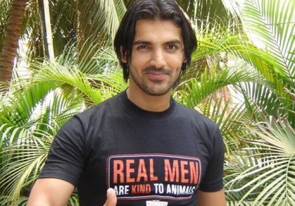 John Abraham Tells MoEF: Ban Animal Circuses