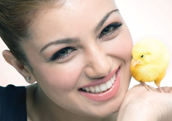 Ayesha Takia-Azmi Sticks Up for Chicks