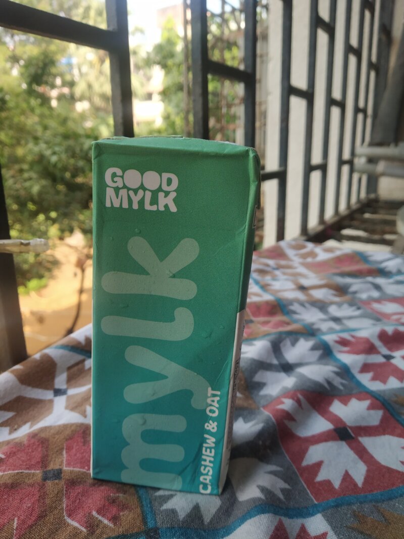 goodmylk cashew n oat milk