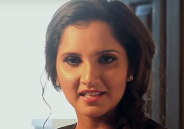 Celebrity Volunteers Wish PETA India a Happy 15th