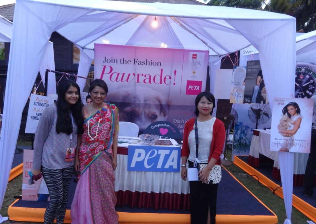 L-R (Anupama Dayal's daughter Teesta, Anupama Dayal and Asanafrom Anupama's team)