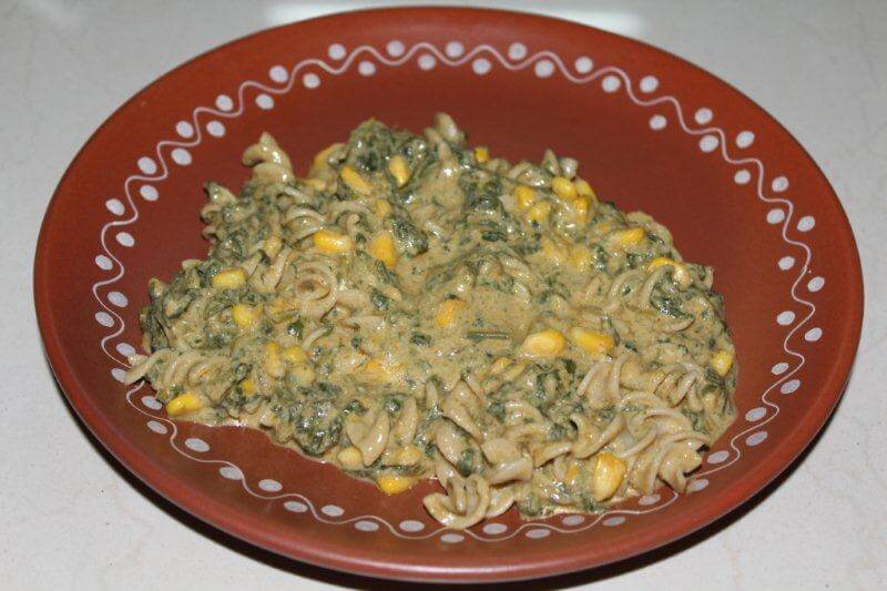 vegan spinach pasta with cashew cream