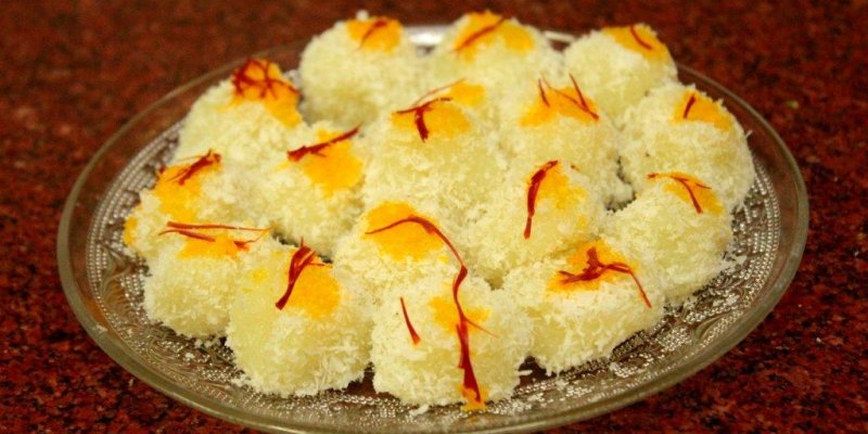 Vegan Coconut Laddoo