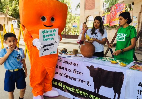 PETA India’s Giant ‘Carrot’ Serves Vegan Meals Just In Time For World Food Day