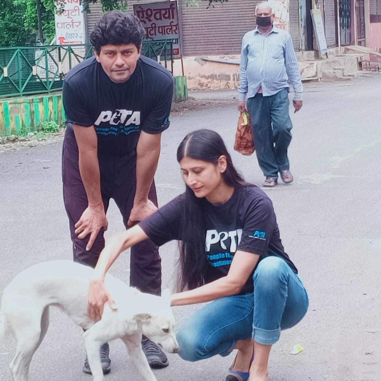 Mrs Universe Famous' Meenakshi Mathur Joins With PETA India to Pursue Case  of Cruel Dog Relocation - Blog - PETA India