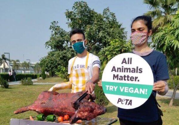 ‘Charred Dog’ ‘Barbecued’ in Lucknow in Advance of International Meatless Day