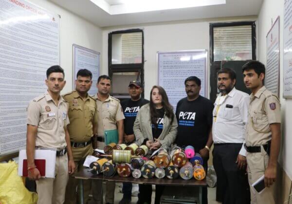 स्वतन्त्रता दिवस से ठीक पहले दिल्ली पुलिस एवं PETA इंडिया ने प्रतिबंधित माँझा जब्त किया