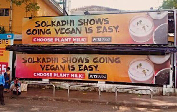 PETA इंडिया के नए बिलबोर्ड के माध्यम से लोगों को समझाया गया की वीगन जीवनशैली अपनाना कितना आसान है