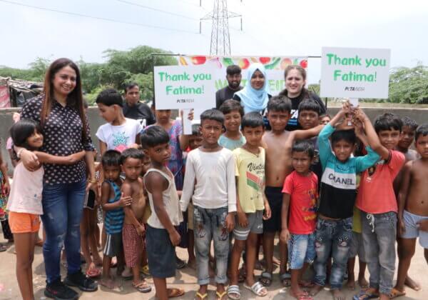 अभिनेत्री फातिमा सना शेख ने ईद के अवसर पर PETA इंडिया और लिटिल इंडिया फाउंडेशन के माध्यम से दिल्ली में 1000 लोगों को वीगन बिरयानी दान की