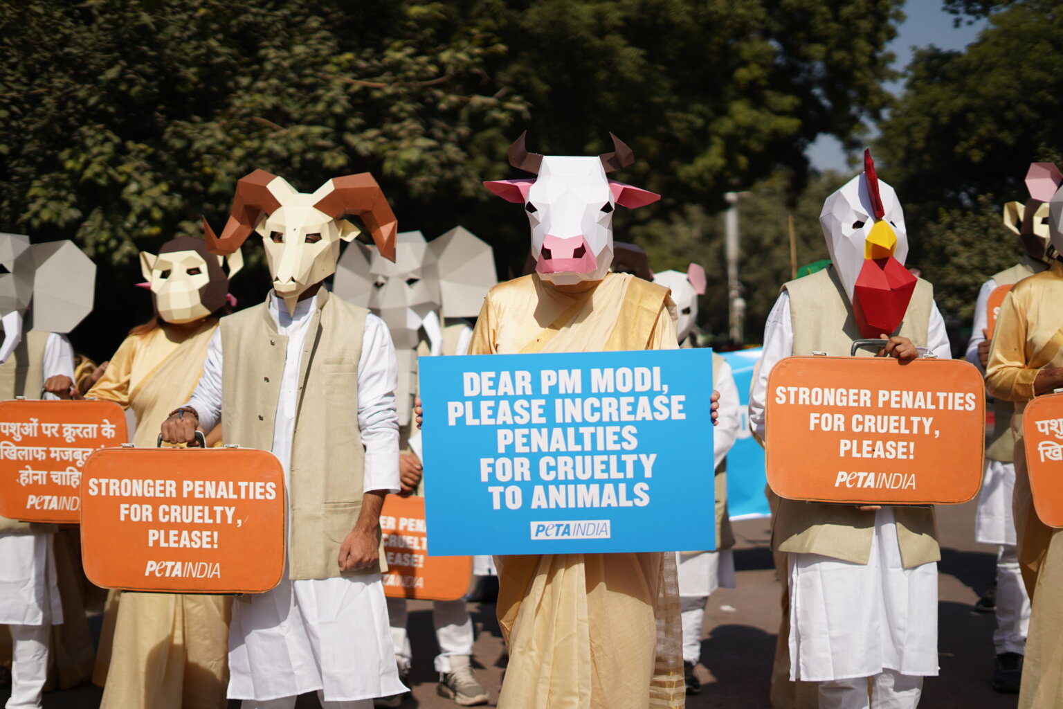 Delhi: Dozens of “Animals” Dressed as Parliamentarians to Appeal for ...