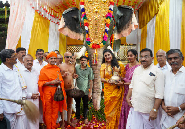 Mother Daughter Duo Raveena Tandon and Rasha Thadani Join PETA India to Make History with Mechanical Elephant Gift to Karnataka’s Iconic Thousand Pillars Jain Temple, World’s First Jain Temple to Welcome the Technology