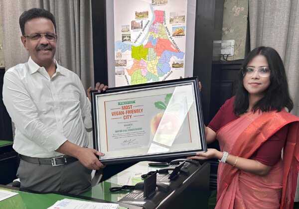 आलू पोस्तो की जीत! PETA इंडिया ने कोलकाता को 2025 का ‘सबसे वीगन-फ्रेंडली शहर’ घोषित किया